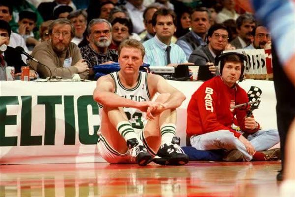 现奠定了两 现奠定了两