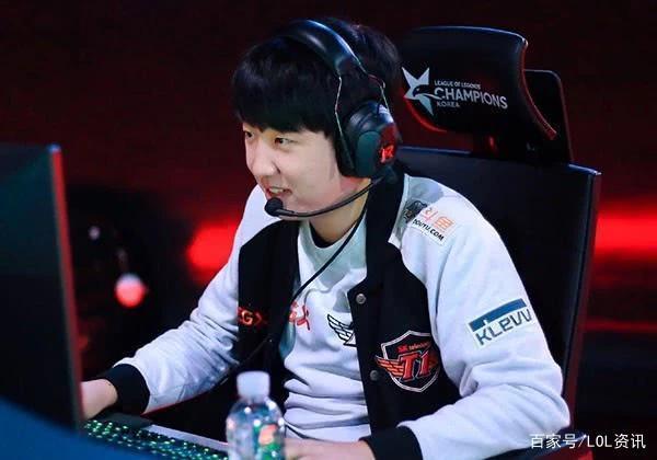 队稳健前行 队稳健前行