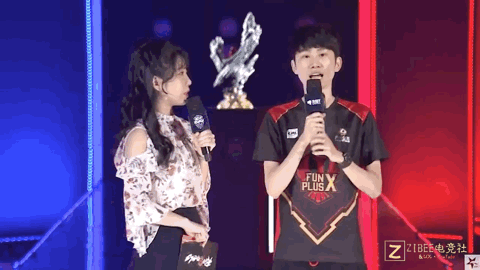 章配一份 章配一份