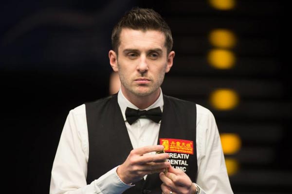 展现出了顽 展现出了顽