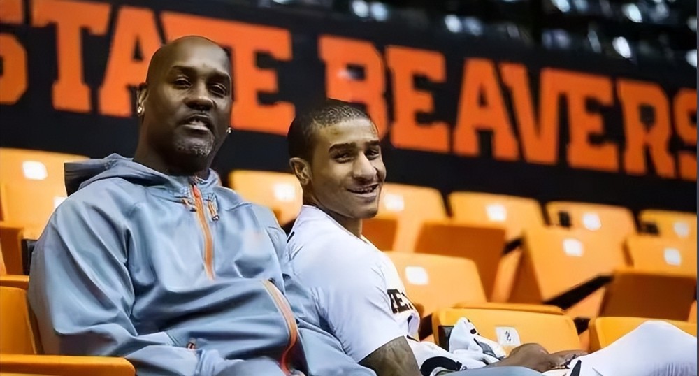 更是对当下 更是对当下